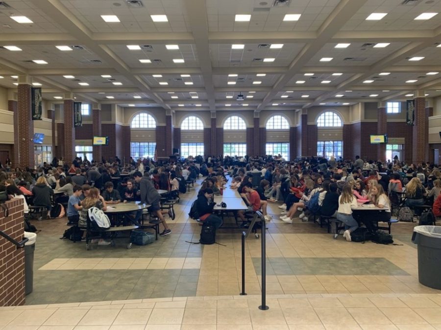 Due to not having a specific location to go, a sea of students fill the cafeteria during Eagle Time prior to the new policies governing this period. Photojournalist Emily Reish snapped this shot on Sept. 26. “We started figuring out and thinking ‘what can we do better?’” principal John Burdett said. Every second is precious, and we cant waste seconds.