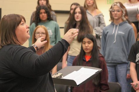 Standing before a roomful of students, director Crystal Chamberlain guides the varsity mixed choir through a musical piece. This year will be Chamberlains sixth at PHS and her third as the choir director. “This year, our program is growing,” Chamberlain said. “And, so we really want to showcase the students, and make sure everyone knows how amazing they are and can be a part of what were doing.