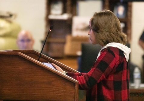 As the only student speaker, sophomore Julia Fahrenthold presents her reasons for why rising juniors should be given the choice. In addition to Fahrenthold, four other speakers presented to the school board during the meeting. Each speaker was limited to three minutes. 